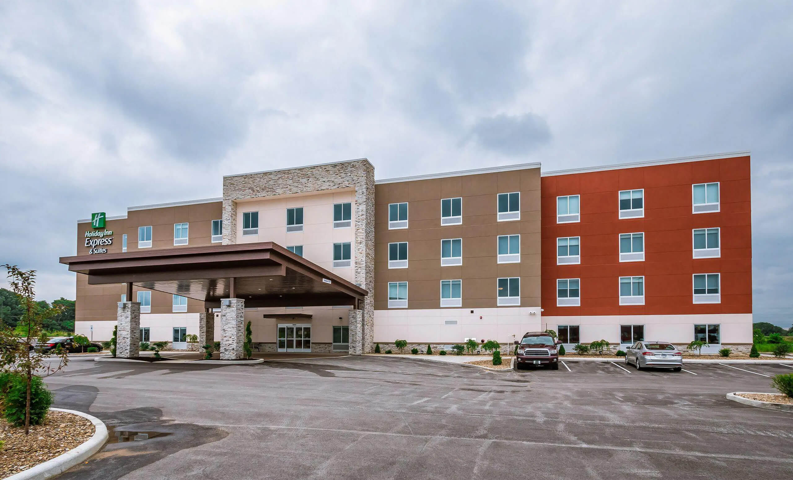 Holiday Inn Express & Suites