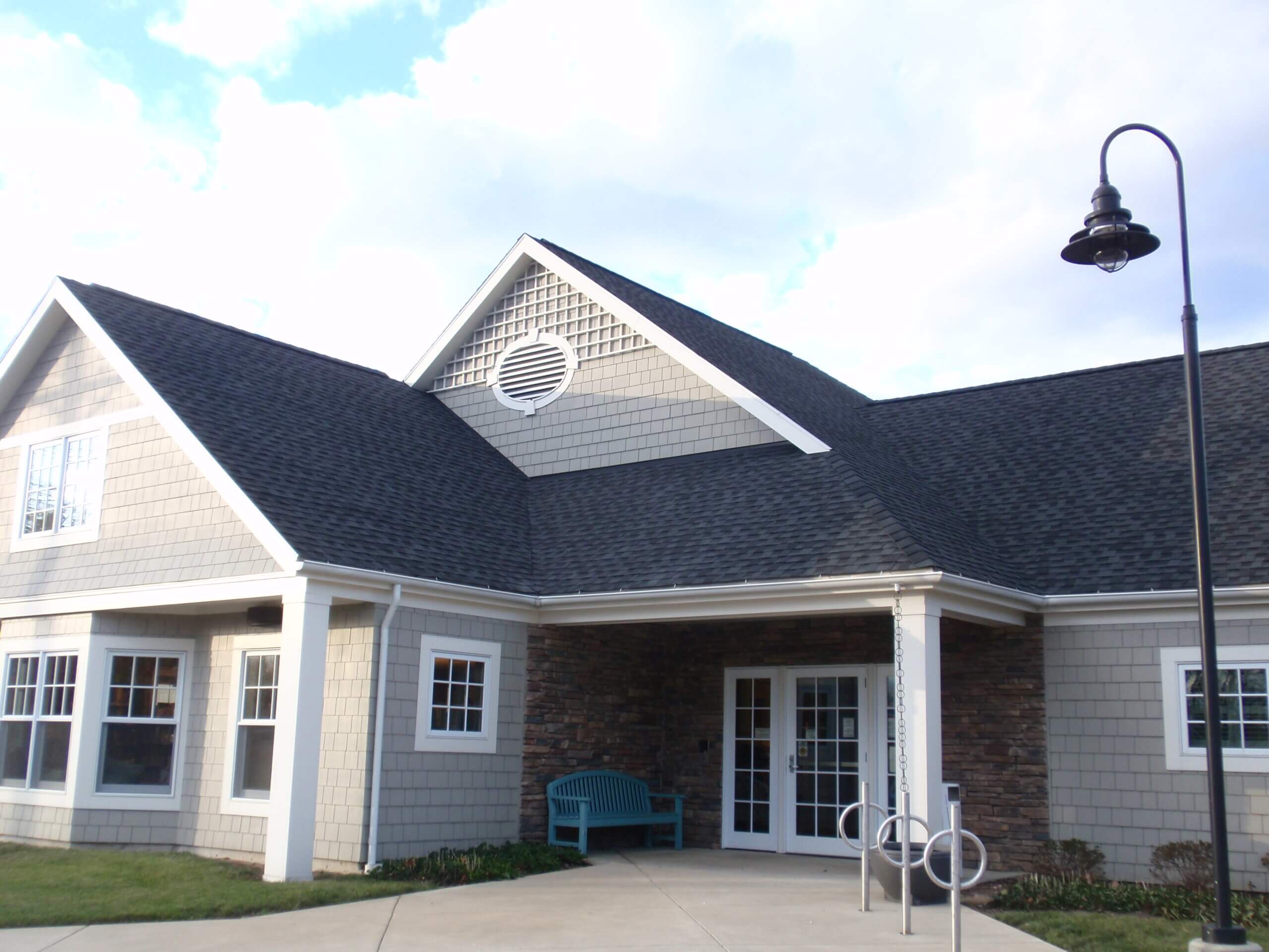 Lakeville Public Library